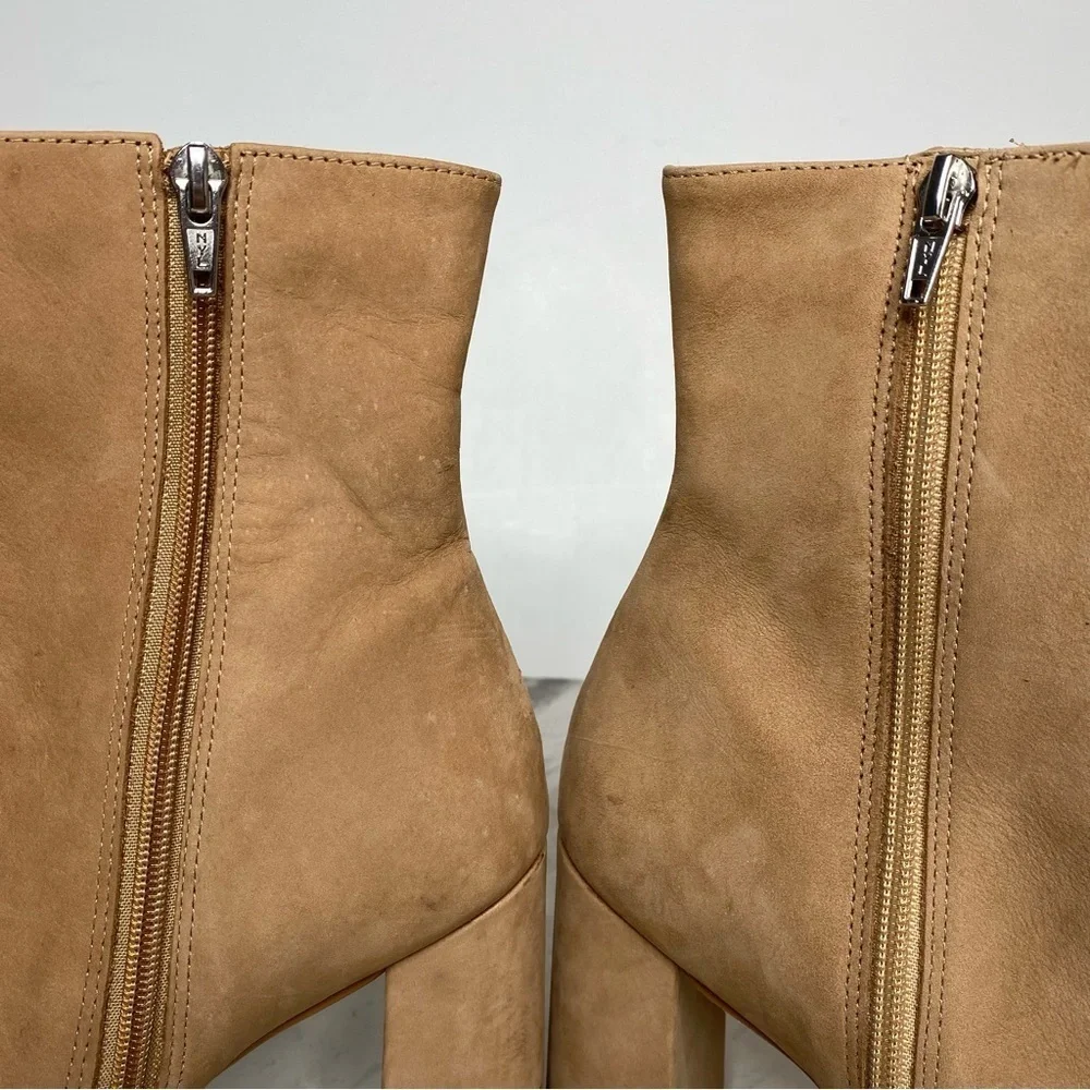 Steve Madden Lourde Tan Nubuck Bootie 8M